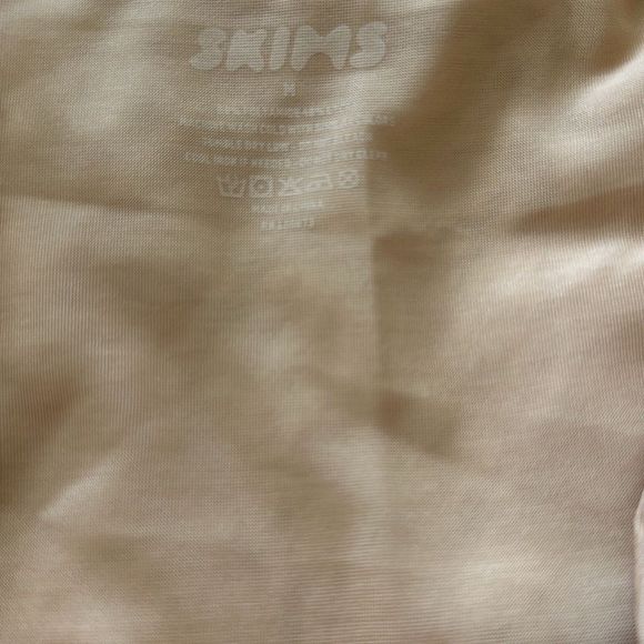 SKIMS Barley There Scoop Bodysuit Clay Size M - Picture 9 of 10